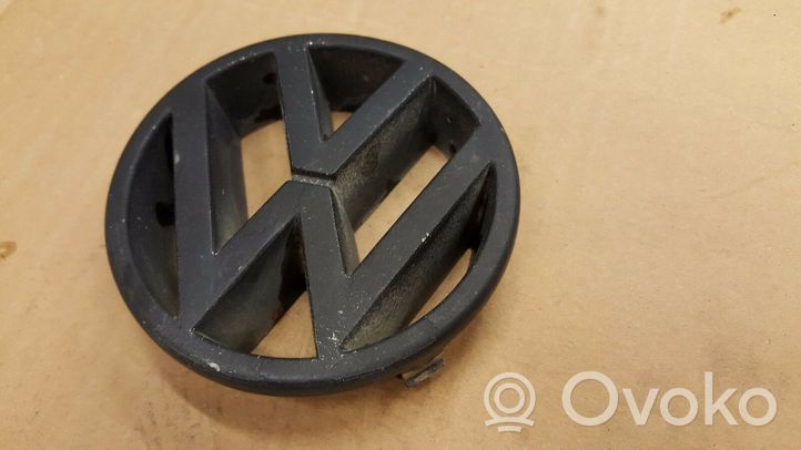 Volkswagen Golf II Mostrina con logo/emblema della casa automobilistica 191853601H