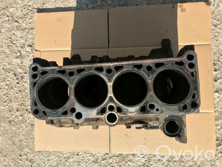 Volkswagen Golf II Engine block 068103021A