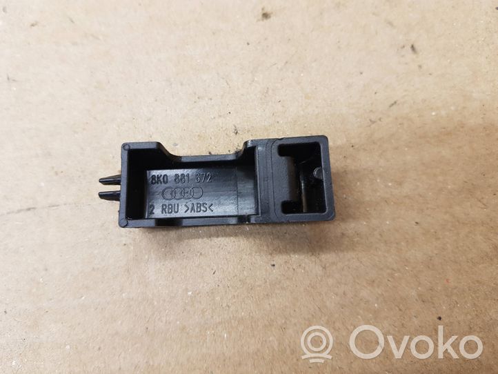 Audi A5 8T 8F Cache rail de siège conducteur avant 8K0881672