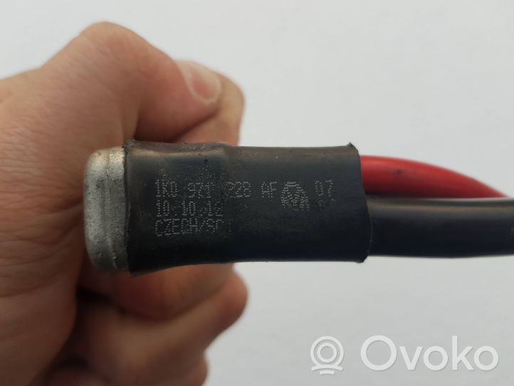 Volkswagen Eos Câble de batterie positif 1K0971228AF