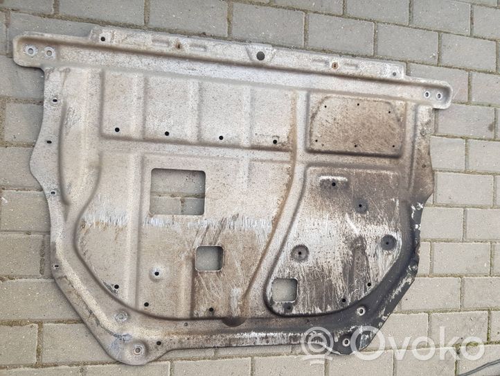 Volkswagen Eos Engine splash shield/under tray 1Q0825237B