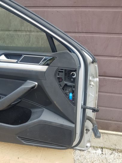 Volkswagen PASSAT B8 Front door 