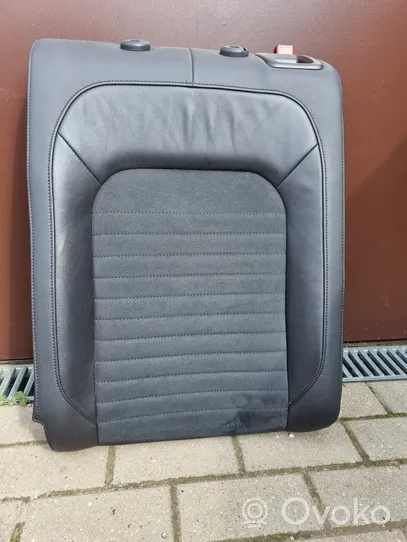 Volkswagen PASSAT B8 Rear seat 