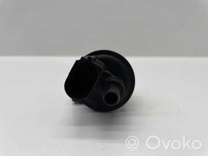 Volkswagen PASSAT B6 Valve vacuum 051133459A