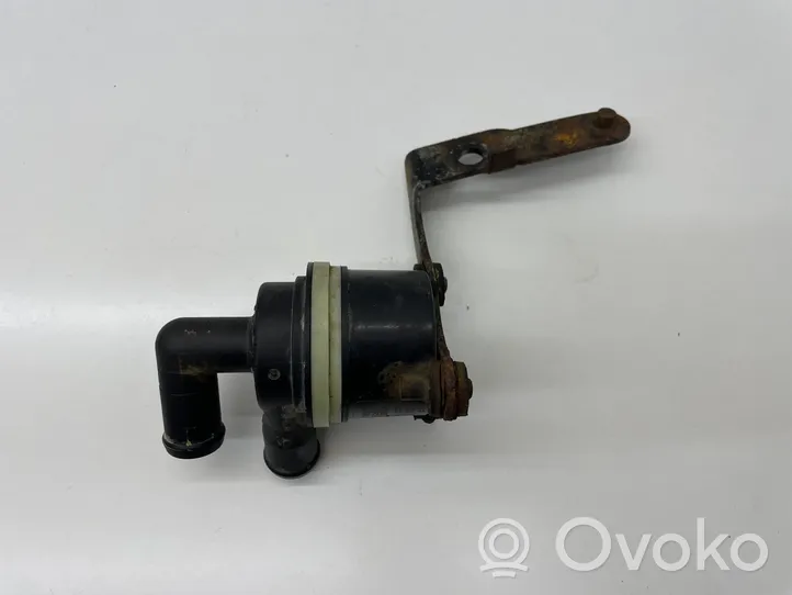 Volkswagen Golf VI Pompa elettrica dell’acqua/del refrigerante ausiliaria 5N0965561A