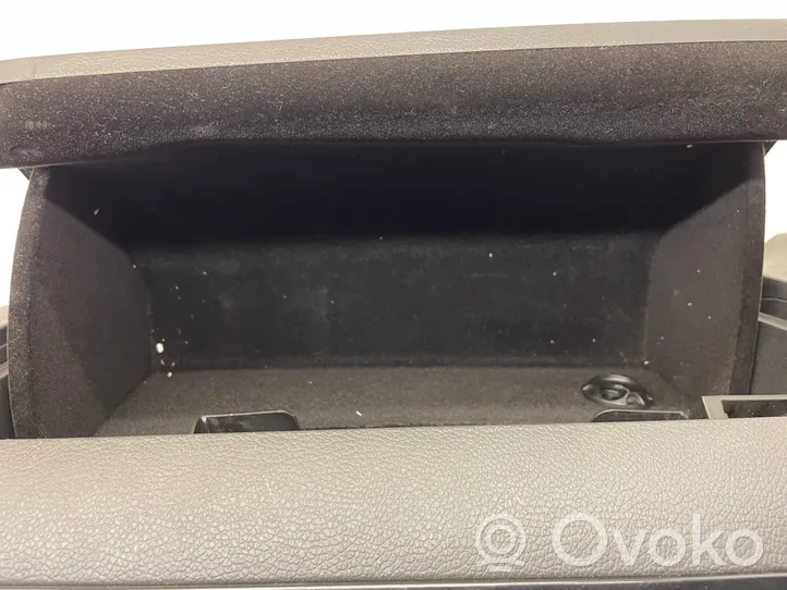 Volkswagen Golf V Glove box set 1K1857290