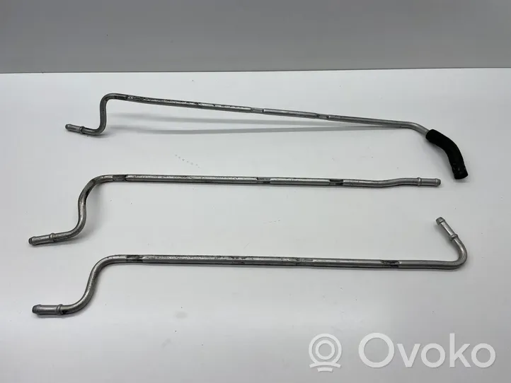 Volkswagen Jetta V Fuel line pipe 