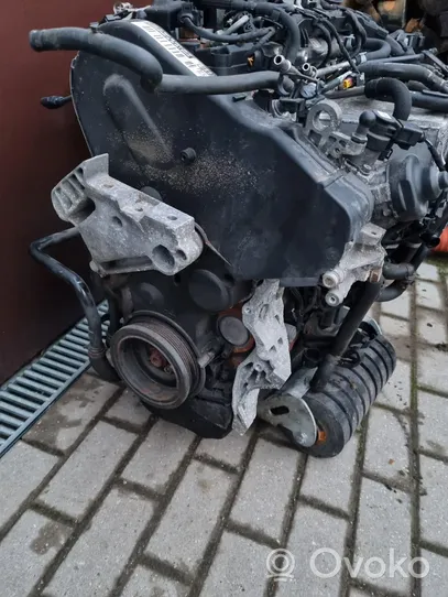 Volkswagen PASSAT B8 Engine CRL