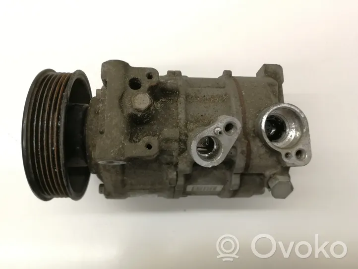 Volkswagen Golf VII Ilmastointilaitteen kompressorin pumppu (A/C) 5Q0820803