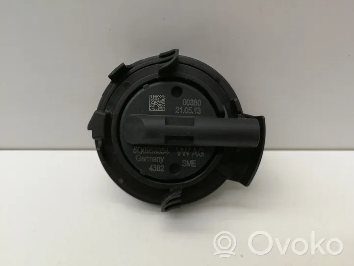 Volkswagen Golf VII Czujnik uderzenia Airbag 5Q0959354