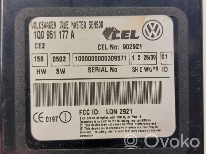 Volkswagen Eos Muut ohjainlaitteet/moduulit 1Q0951177A