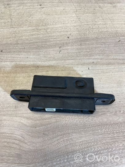 Toyota Avensis T270 Tailgate/trunk/boot open switch 9655w97