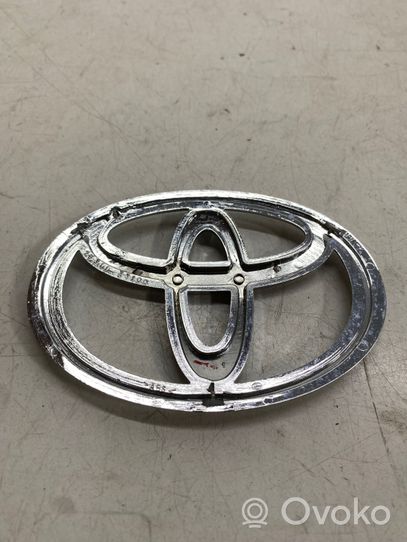 Toyota Camry Mostrina con logo/emblema della casa automobilistica 7531133100