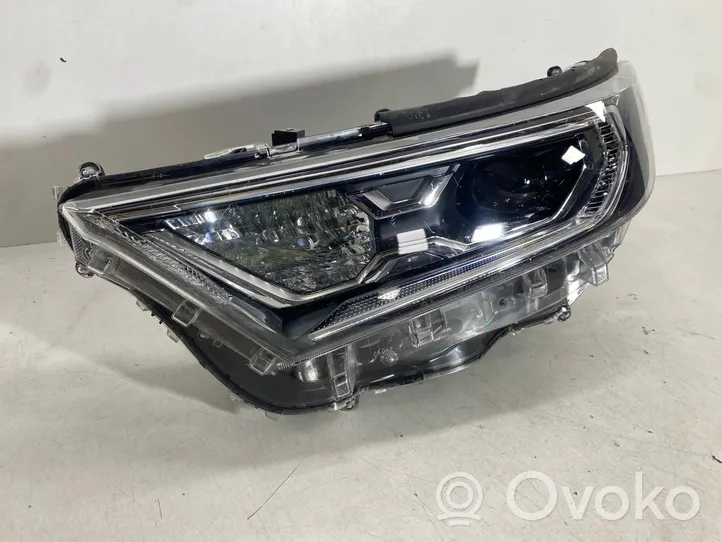 Toyota RAV 4 (XA50) Lampa przednia 