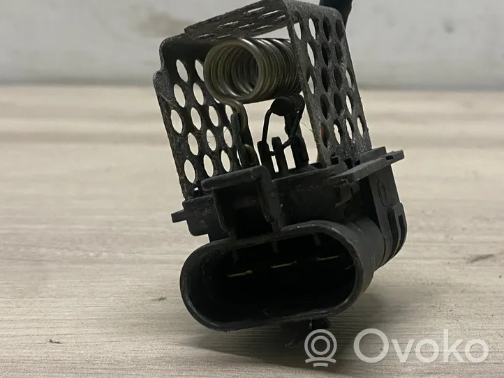 Opel Astra H Convogliatore ventilatore raffreddamento del radiatore 0130303302