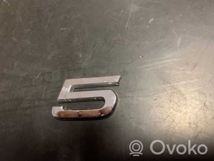 Audi A5 8T 8F Logo, emblème de fabricant 