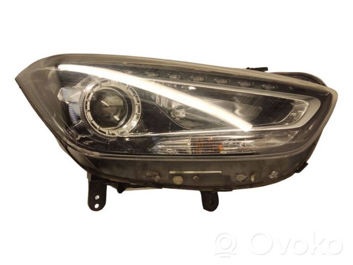 Hyundai i40 Lampa przednia 921023Z720