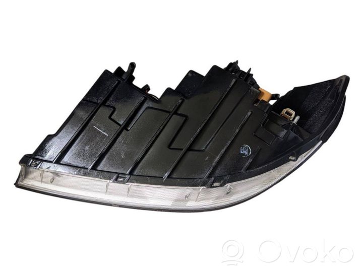 Chevrolet Epica Lampa przednia 96644844