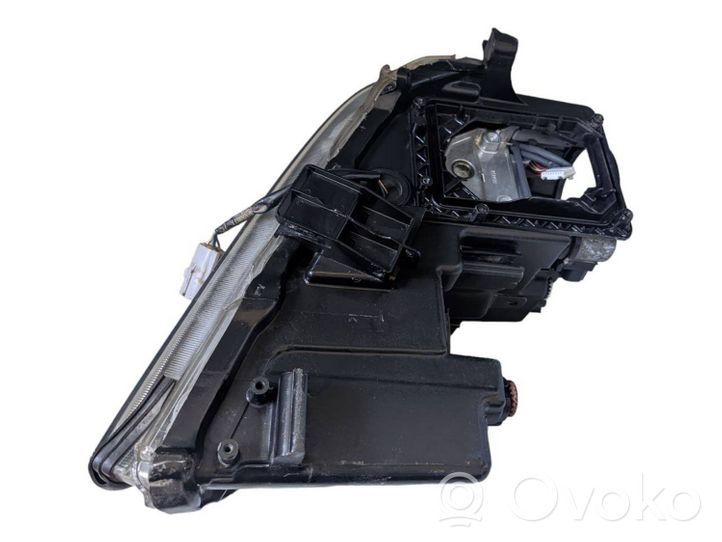 Lexus RX 330 - 350 - 400H Lampa przednia 8118548240