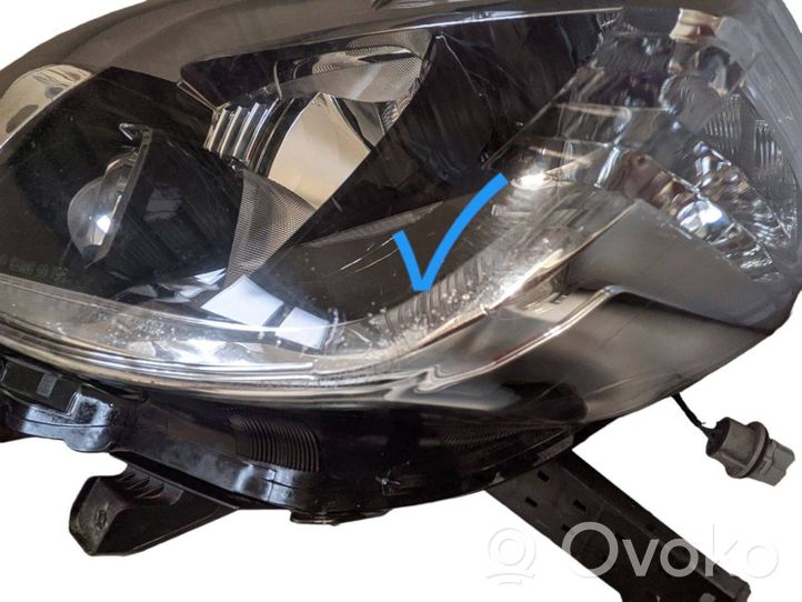 Toyota Land Cruiser (J150) Lampa przednia 8114560J10