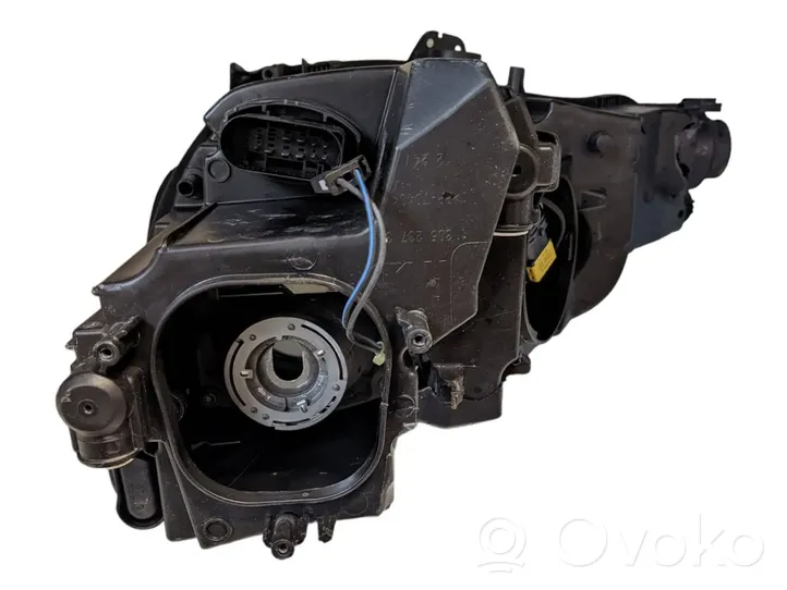 Audi A4 S4 B9 Lampa przednia 8W0941006