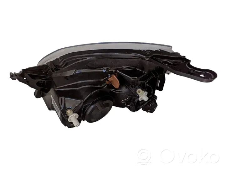 Opel Tigra B Lampa przednia 89311089