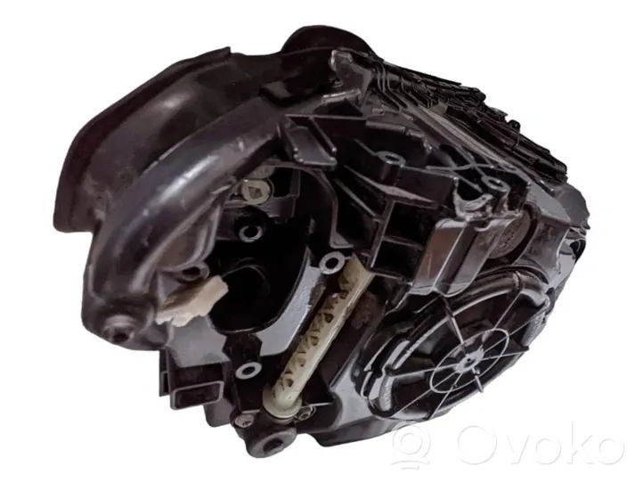 BMW 7 G11 G12 Lampa przednia 7483911