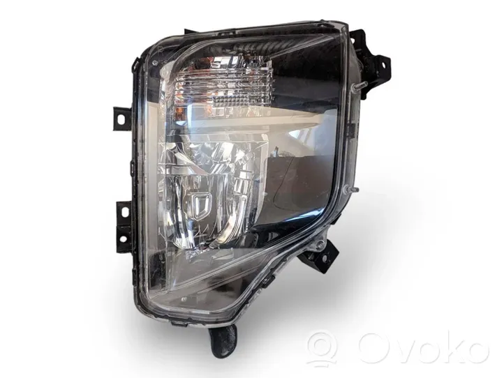 Mitsubishi L200 Feu antibrouillard avant 8315A058