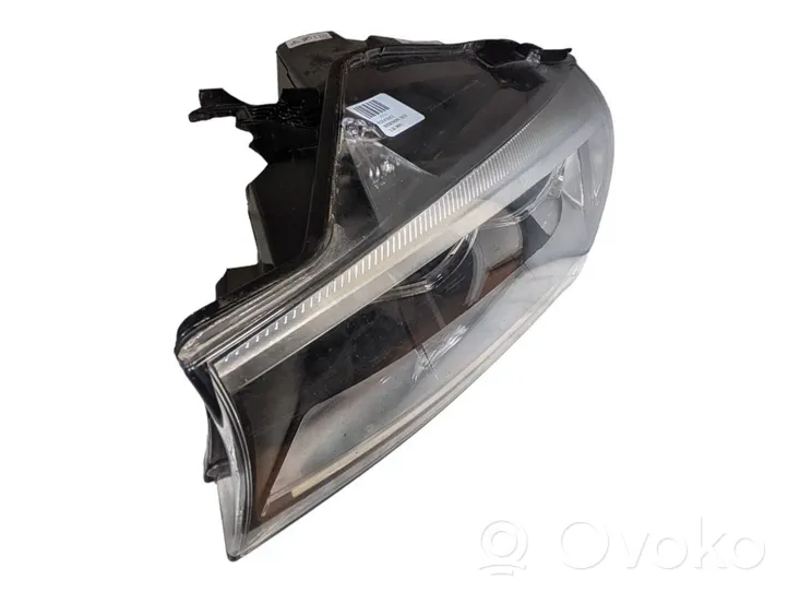 BMW X3 F25 Lampa przednia 7401131