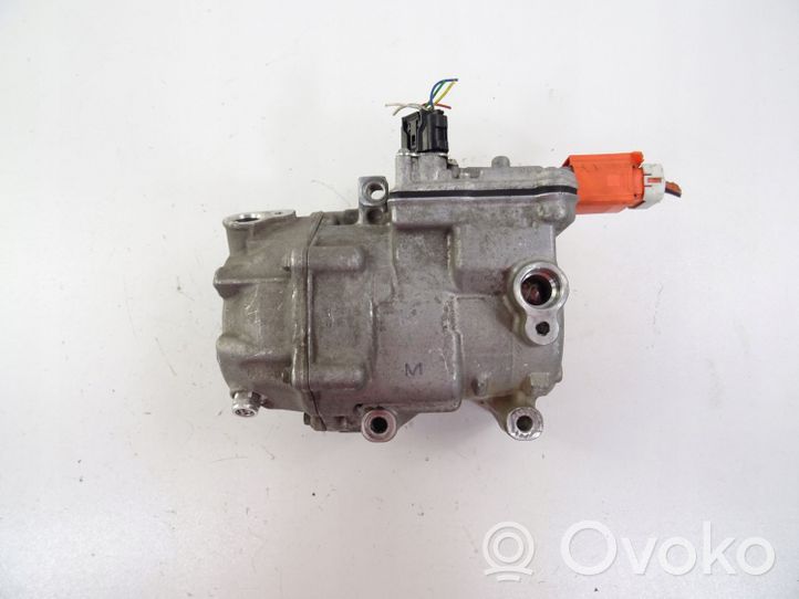 Toyota Yaris Ilmastointilaitteen kompressorin pumppu (A/C) 0422001350