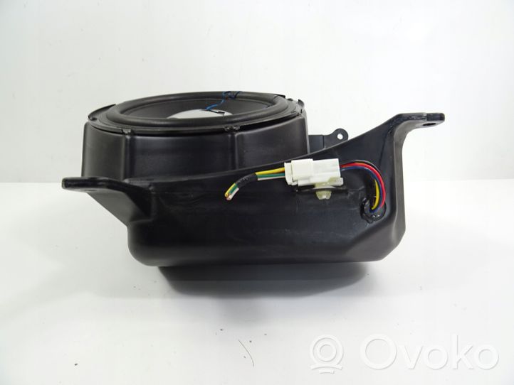 Mitsubishi Outlander Subwoofer-bassokaiutin 8720A141