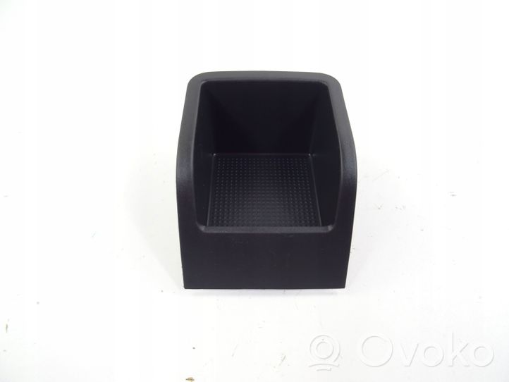 Seat Arona Kita centrinė konsolės (tunelio) detalė 6F0864298A