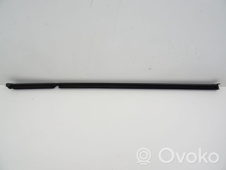 Volkswagen Touran III Other exterior part 5TA839479