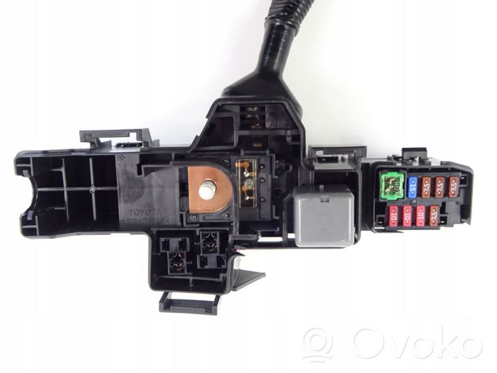 Toyota RAV 4 (XA50) Module de fusibles 