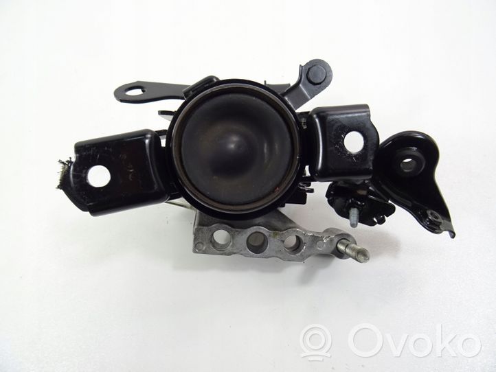 Toyota RAV 4 (XA50) Support de boîte de vitesses 