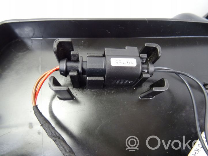 Audi Q2 - Serbatoio vaschetta liquido AdBlue 5Q0131877R