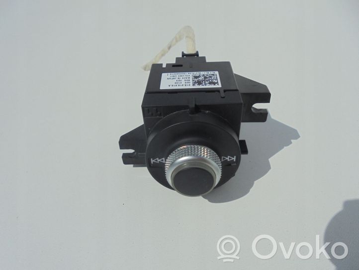 Audi Q2 - Przyciski / Przełącznik regulacji głośności 81B919616A