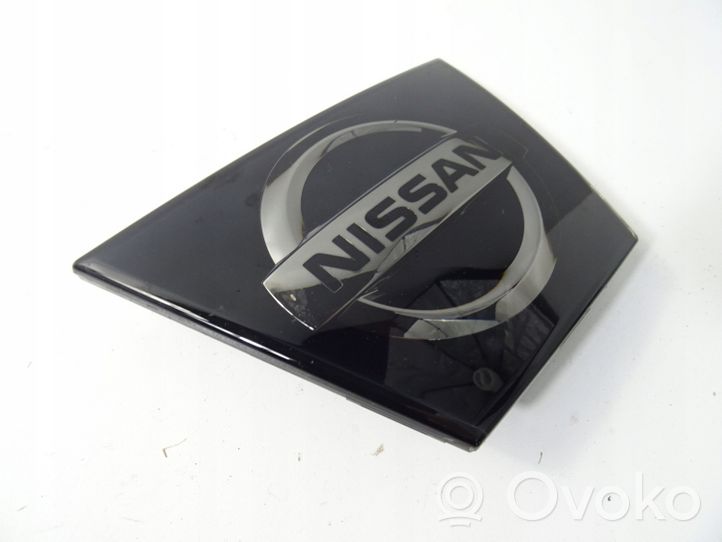 Nissan Micra K14 Mostrina con logo/emblema della casa automobilistica 628905FA0B