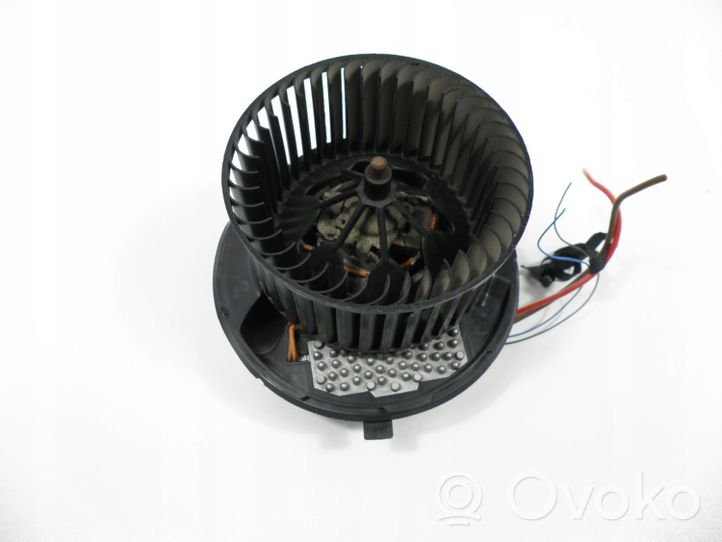 Audi Q3 8U Soplador/ventilador calefacción 3C0907521G