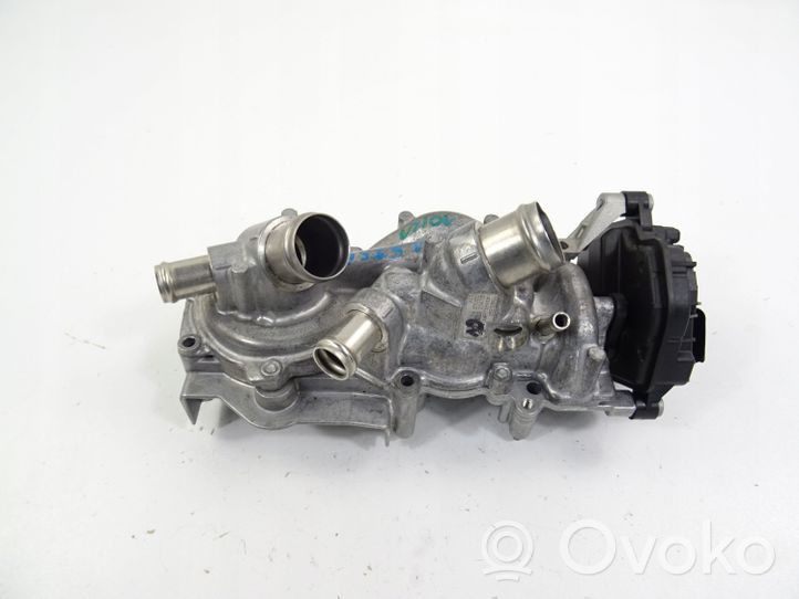 Audi A3 S3 8V Pompe de circulation d'eau 05E121111Q