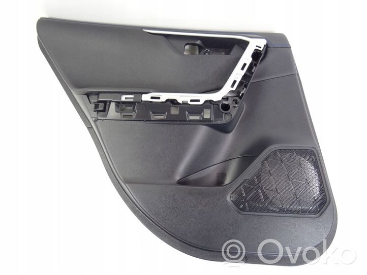 Toyota RAV 4 (XA50) Garniture panneau de porte arrière 67614X1B18