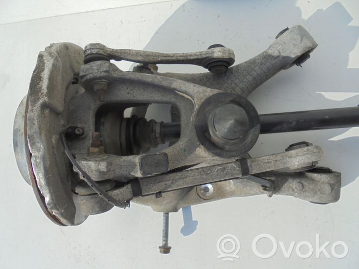 BMW X5 E70 Pivot de moyeu arrière 6771543