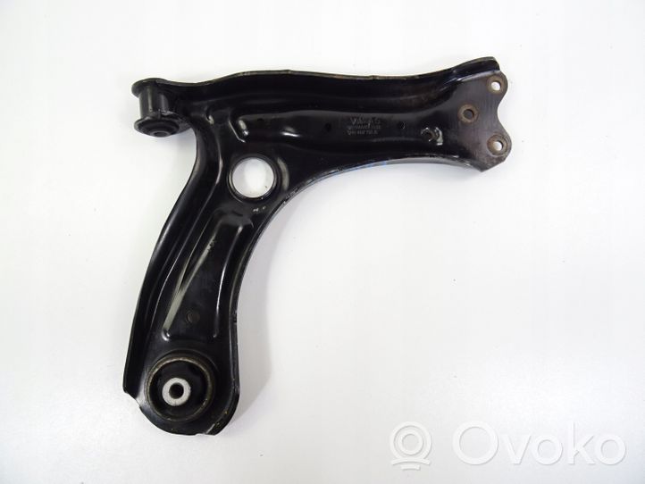 Skoda Fabia Mk3 (NJ) Braccio di controllo sospensione anteriore inferiore/braccio oscillante 6R0407151A