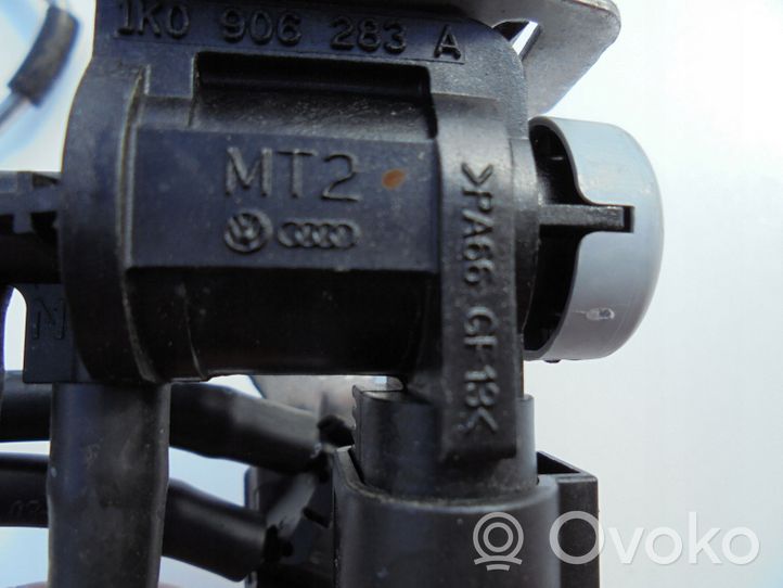 Skoda Octavia Mk3 (5E) Zawór ciśnienia 1K0906283A