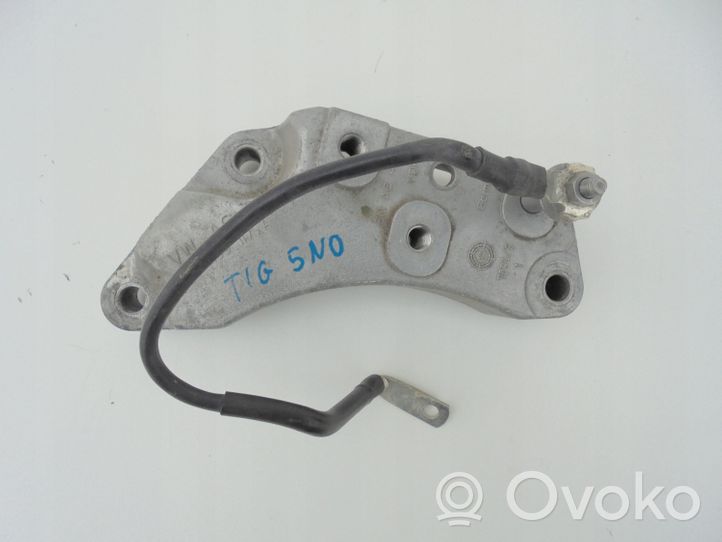 Volkswagen Tiguan Gearbox mounting bracket 5N0199117A