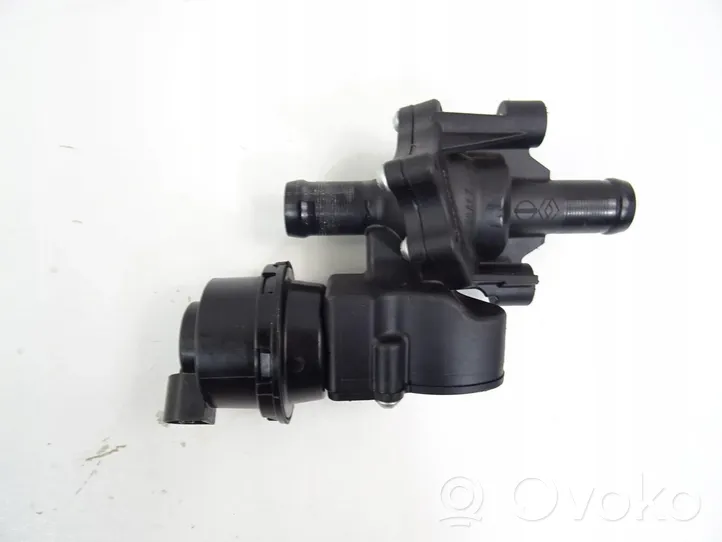 Nissan Qashqai J12 Alloggiamento termostato 922306682R