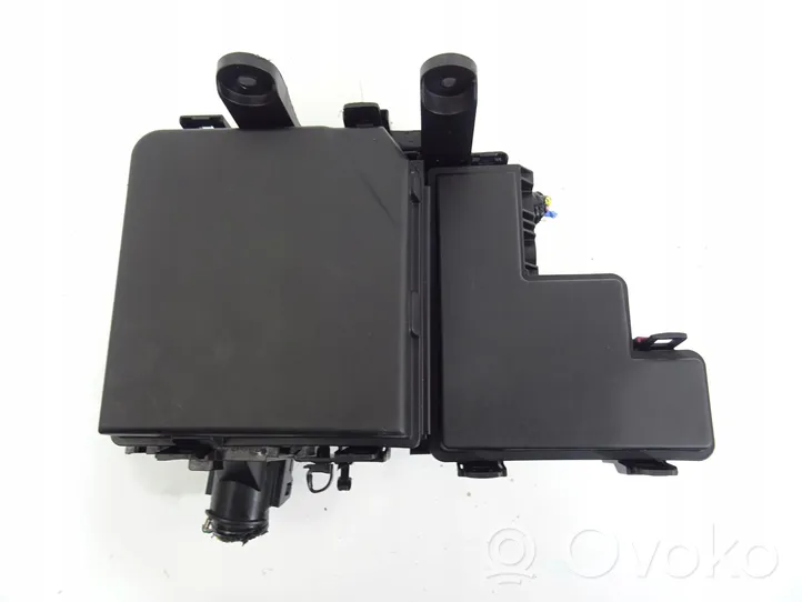 Nissan X-Trail T32 Fuse box set 284B7-5NA0A