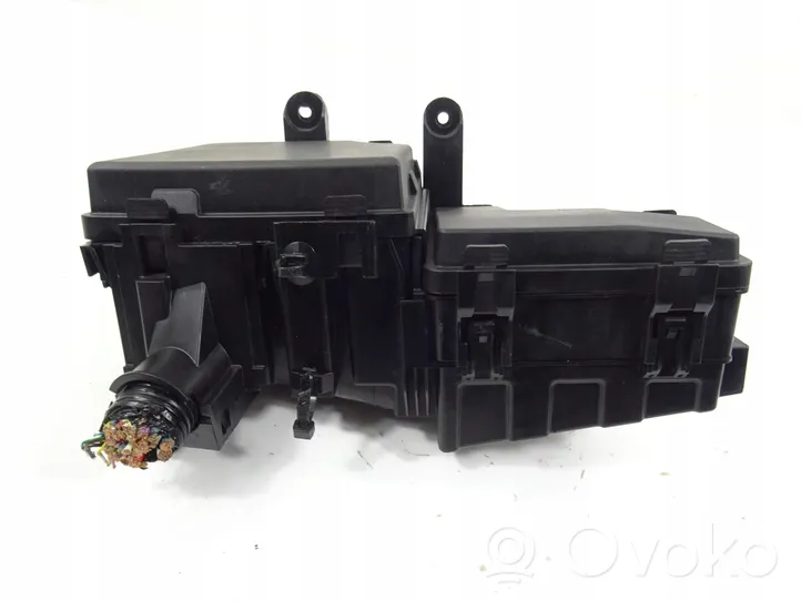 Nissan X-Trail T32 Fuse box set 284B7-5NA0A