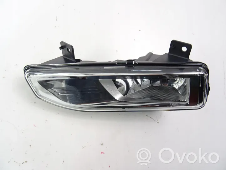 Nissan Qashqai Fendinebbia anteriore 261558995A