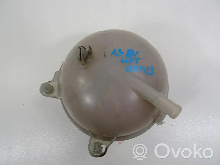 Audi A3 S3 8V Vase d'expansion / réservoir de liquide de refroidissement 5Q0121407G